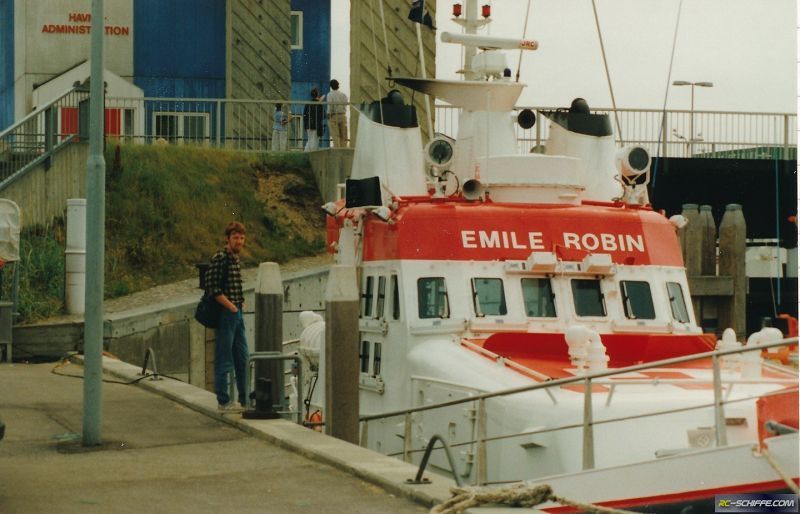 Emile Robin von 1989 mit dem roten Kreuz
