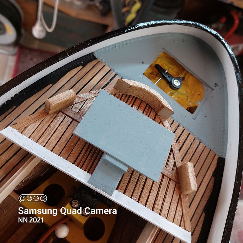 Ruder und Ruderabdeckung von unten