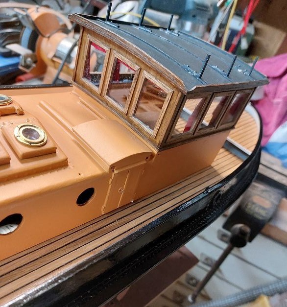 Achterkajüte mit Dach und Halterungen für das Schild - Museumshafen Oevelgönne-