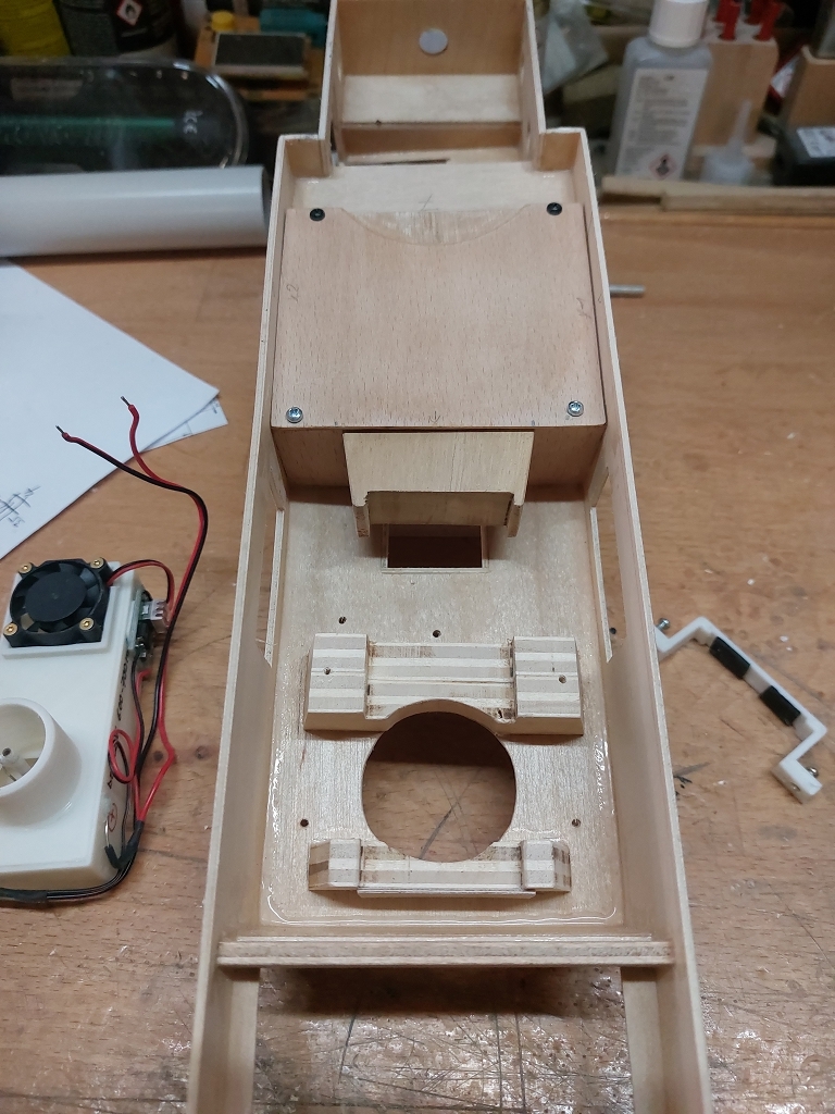 Halter Rauchgenerator