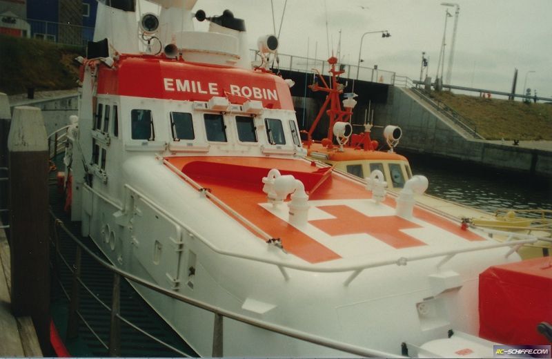 Emile Robin von 1989 mit dem roten Kreuz